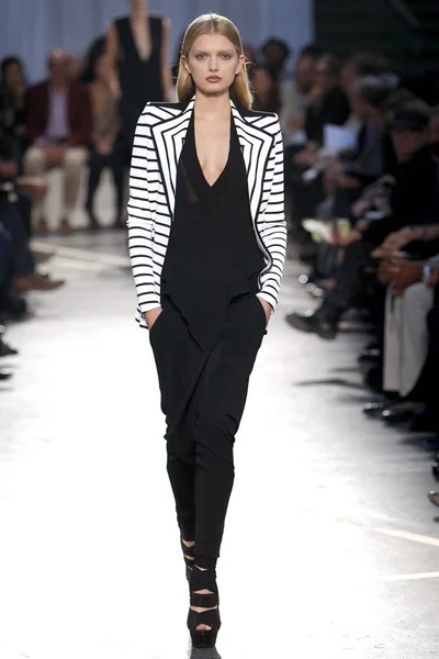 Look 5